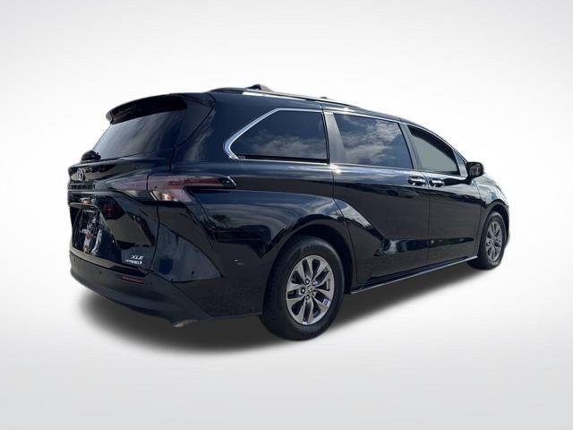 used 2023 Toyota Sienna car, priced at $39,847