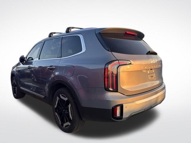 used 2024 Kia Telluride car, priced at $38,995