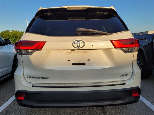 used 2018 Toyota Highlander car