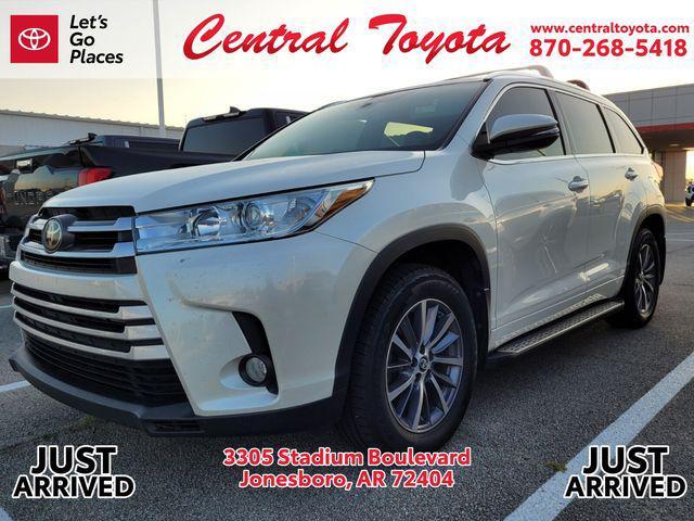 used 2018 Toyota Highlander car, priced at $25,995