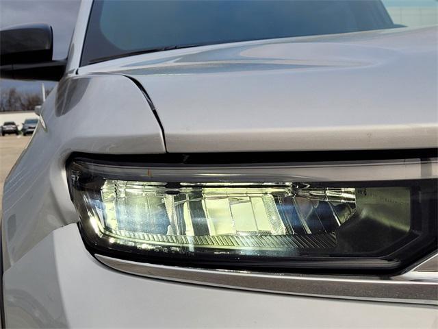 used 2024 Jeep Grand Cherokee L car, priced at $36,995