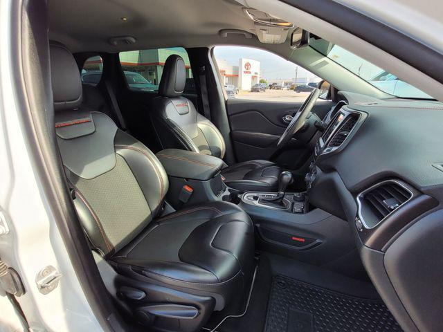 used 2022 Jeep Cherokee car, priced at $25,886