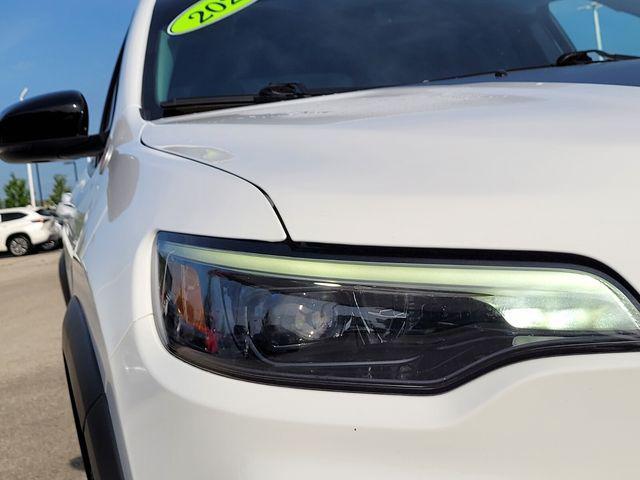 used 2022 Jeep Cherokee car, priced at $25,886