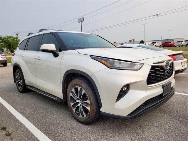 used 2020 Toyota Highlander car, priced at $29,977