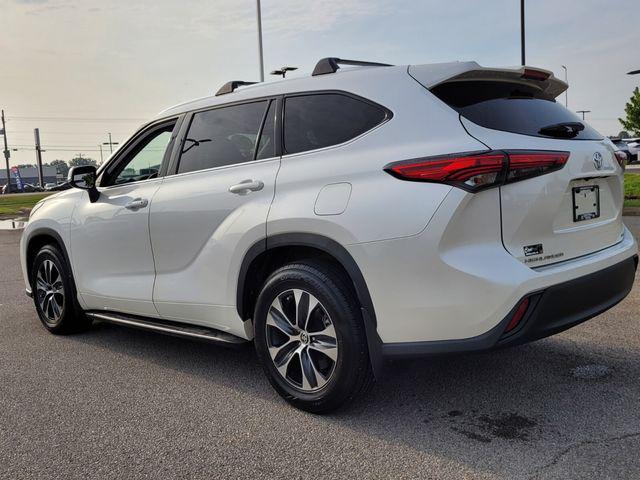 used 2020 Toyota Highlander car, priced at $29,977