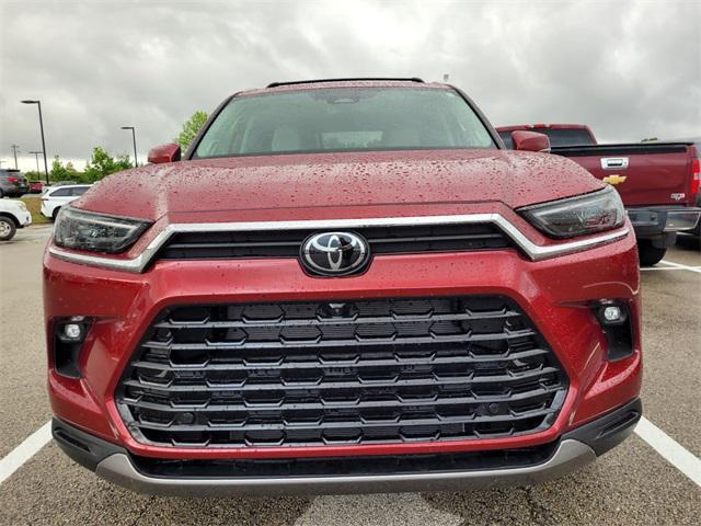 used 2025 Toyota Grand Highlander car, priced at $55,995
