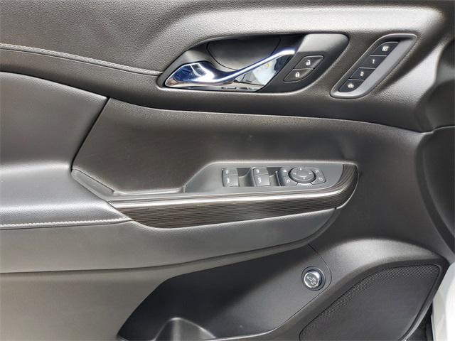 used 2021 GMC Acadia car, priced at $22,750