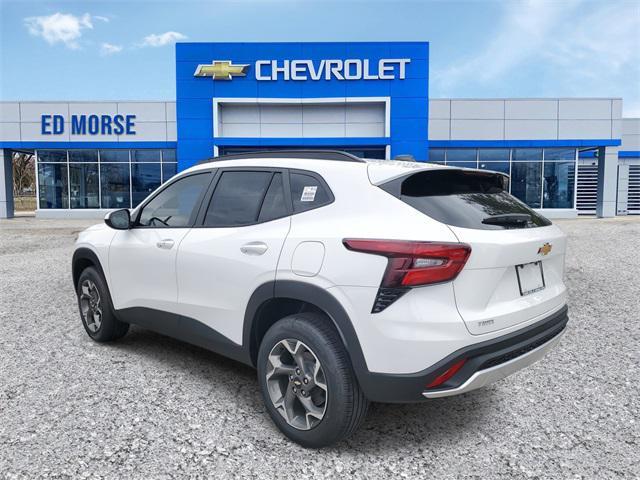new 2025 Chevrolet Trax car, priced at $24,211