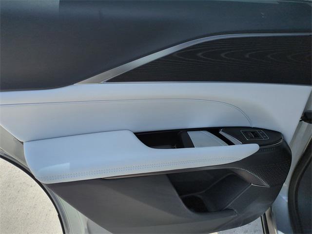 new 2025 Cadillac LYRIQ car, priced at $61,289