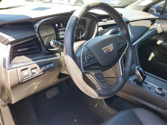 used 2023 Cadillac XT5 car, priced at $34,192