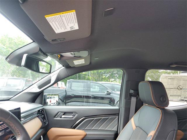 new 2025 GMC Canyon car, priced at $47,784