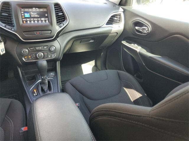 used 2019 Jeep Cherokee car, priced at $15,413
