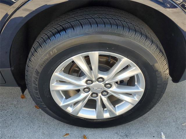 used 2021 Cadillac XT5 car, priced at $22,131