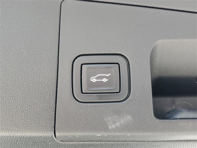 used 2021 Cadillac XT5 car, priced at $26,925
