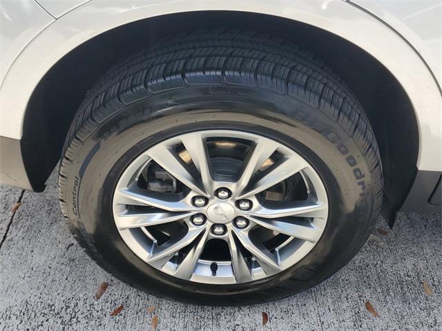 used 2021 Cadillac XT5 car, priced at $26,925