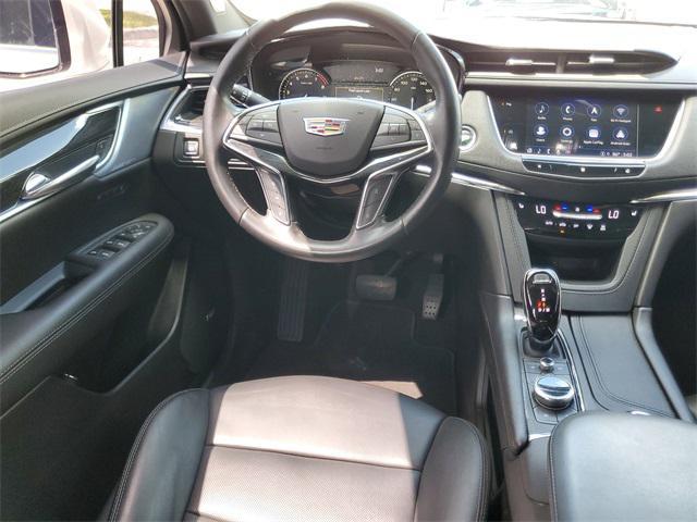 used 2021 Cadillac XT5 car, priced at $26,925