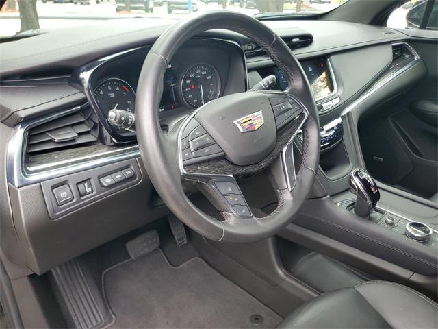 used 2022 Cadillac XT5 car, priced at $27,590