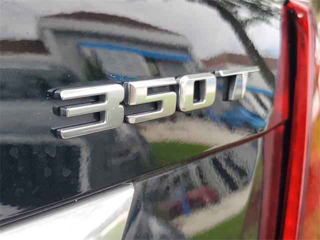 used 2022 Cadillac XT5 car, priced at $27,590