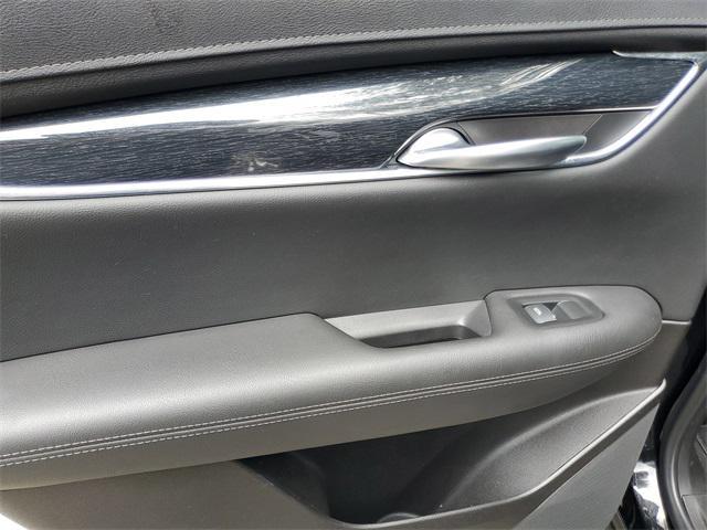 used 2022 Cadillac XT5 car, priced at $27,590