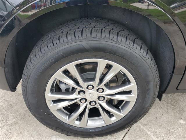 used 2022 Cadillac XT5 car, priced at $27,590