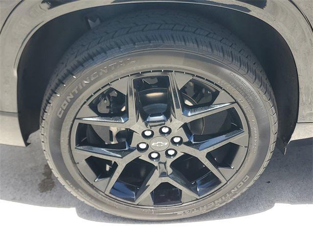 used 2025 Chevrolet Traverse car, priced at $48,953