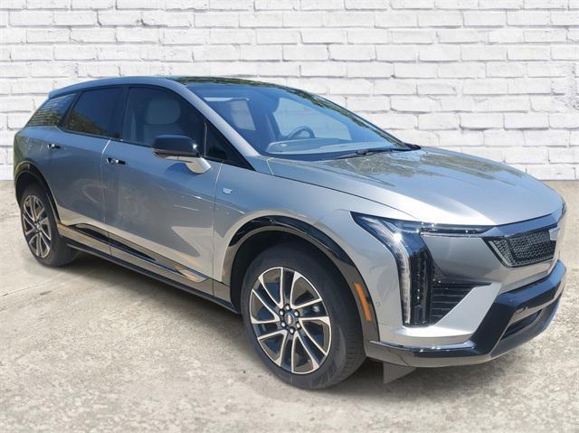 new 2025 Cadillac OPTIQ car, priced at $55,615