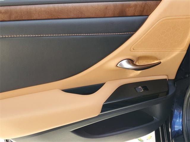 used 2022 Lexus ES 350 car, priced at $32,500