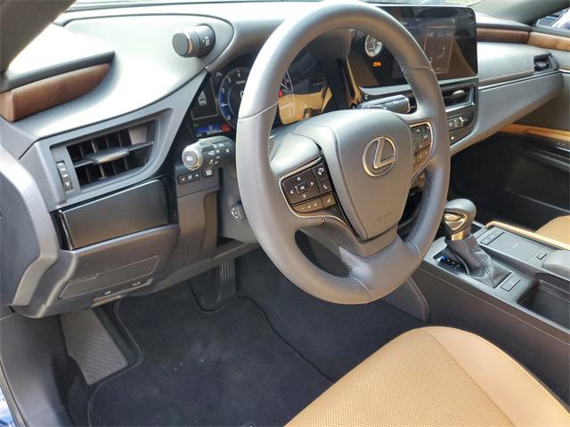 used 2022 Lexus ES 350 car, priced at $32,500