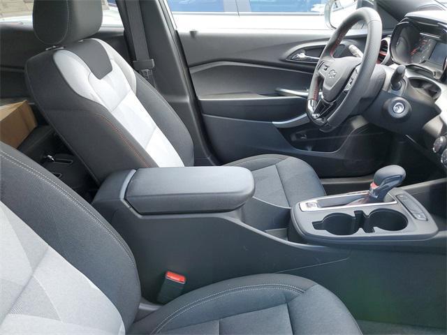 new 2025 Chevrolet Trax car, priced at $24,635