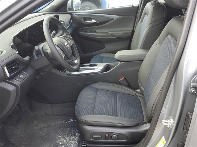 new 2025 Buick Envista car, priced at $27,280