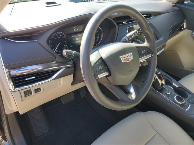 used 2023 Cadillac XT4 car, priced at $24,895