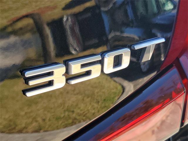 used 2023 Cadillac XT4 car, priced at $24,895