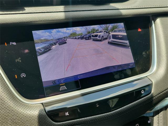 new 2025 Cadillac XT5 car, priced at $45,315