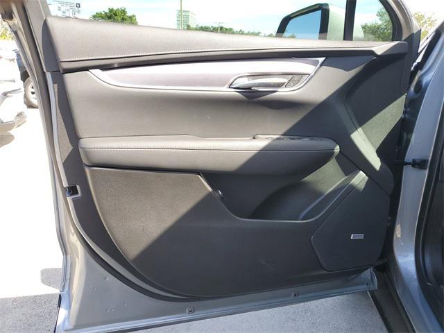 new 2025 Cadillac XT5 car, priced at $44,790