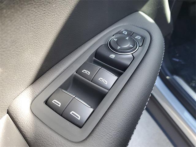 new 2025 Cadillac XT5 car, priced at $44,790