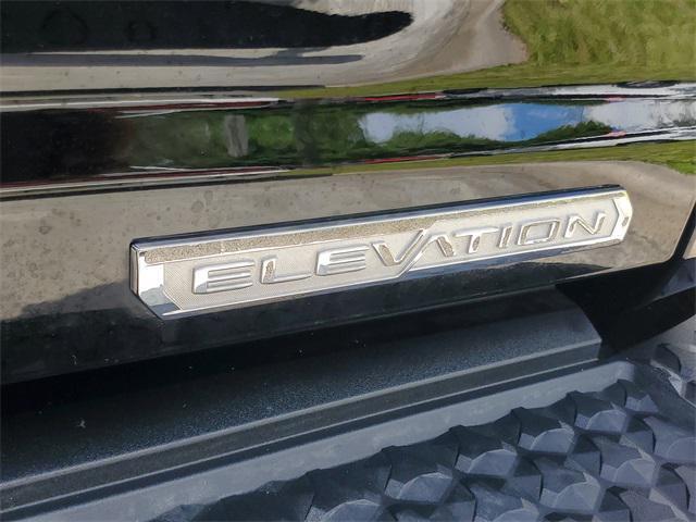 used 2024 GMC Canyon car, priced at $30,989