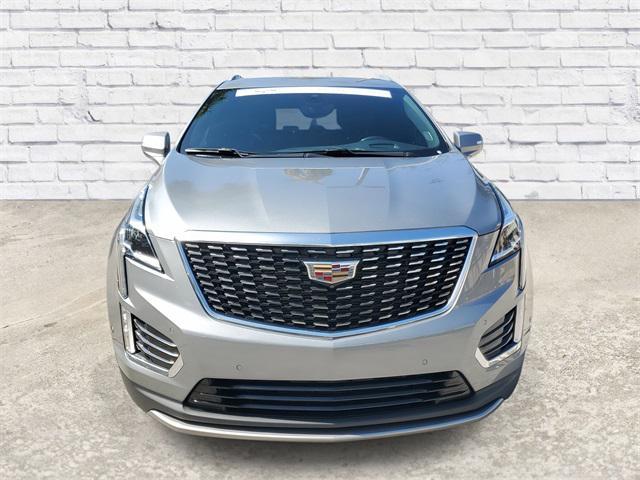 used 2023 Cadillac XT5 car, priced at $33,656