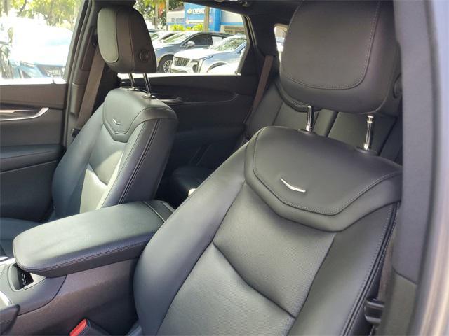 used 2023 Cadillac XT5 car, priced at $33,656