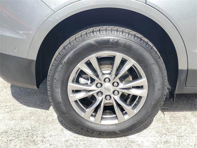 used 2023 Cadillac XT5 car, priced at $33,656