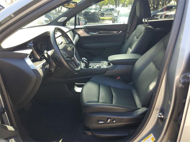 used 2023 Cadillac XT5 car, priced at $33,656