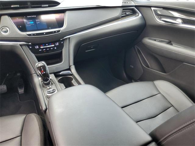 used 2020 Cadillac XT5 car, priced at $22,900