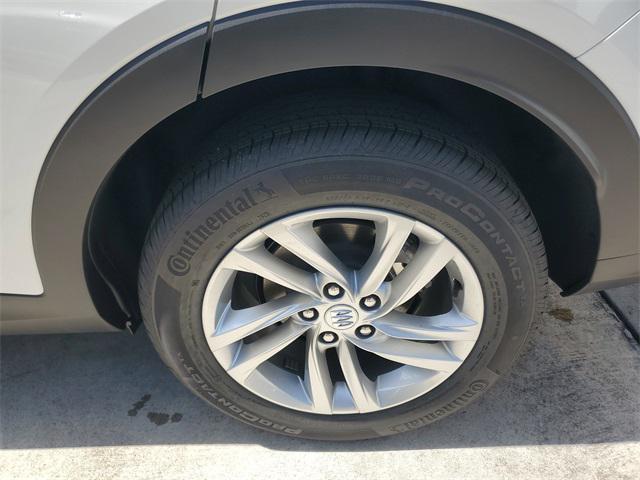 new 2025 Buick Envista car, priced at $24,814