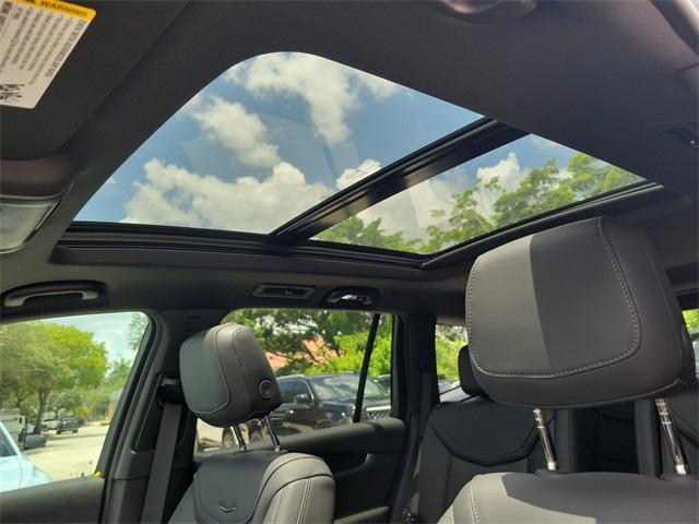 new 2025 Cadillac XT6 car, priced at $58,815