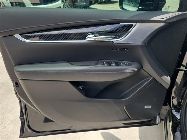new 2025 Cadillac XT6 car, priced at $58,815