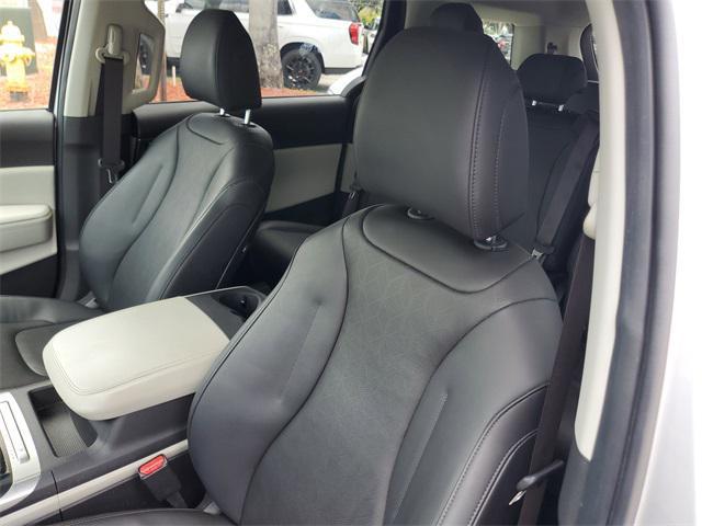 used 2022 Kia Carnival car, priced at $24,623