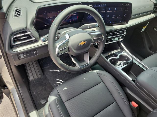 new 2026 Chevrolet Traverse car, priced at $43,703