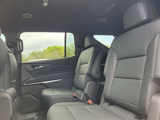 new 2026 Chevrolet Traverse car, priced at $43,703