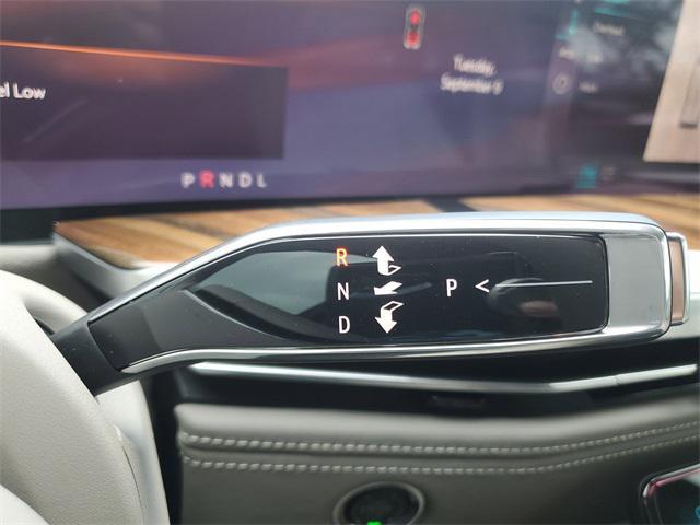 new 2025 Cadillac Escalade ESV car