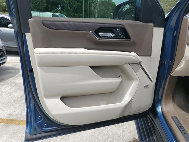 new 2025 GMC Yukon XL car