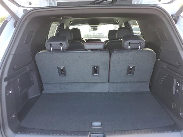 new 2026 Chevrolet Traverse car, priced at $57,337